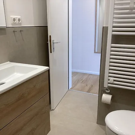 Mitteldeck Apartment *