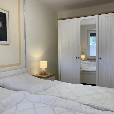 Mitteldeck Apartment